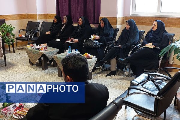 گردهمایی نمایندگان مدیران مناطق شهرستان‌های استان‌‌تهران در بهارستان‌۲