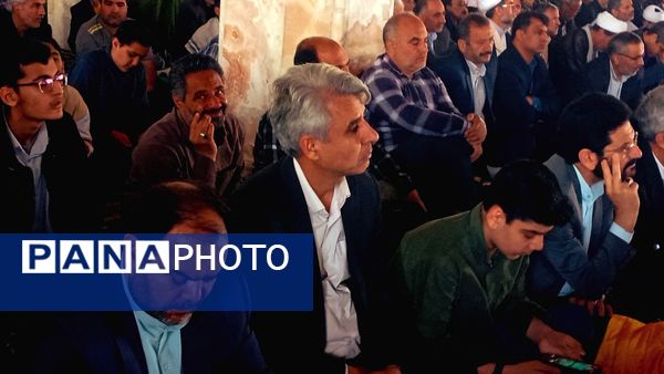 نماز جمعه این هفته شهرستان کاشمر همزمان با روز قدس برگزار شد 