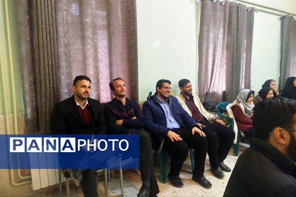 آغاز دوره توانمندسازی مربیان کاردان در کانون شهید باهنر لردگان