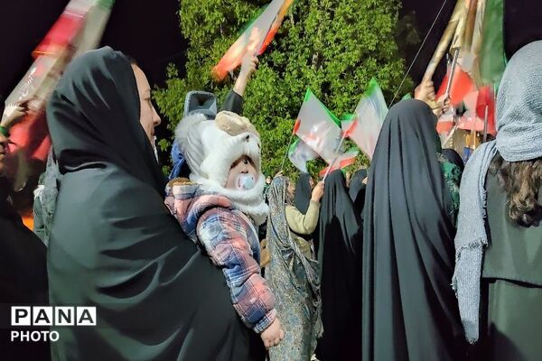 هم صدایی مردم شهر بار در حمایت از آرمان ها 
