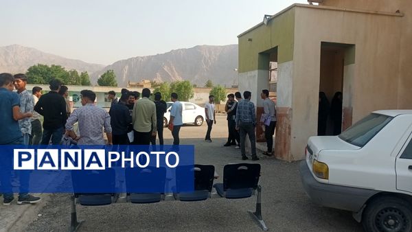 برگزاری آزمون سراسری کنکور در حاجی‌آباد