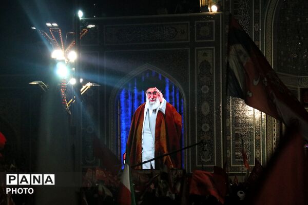 حرم امام رضا(ع) غرق در عطر اشک و بدرقه رهبر شهید