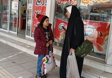 با کیسه پارچه‌ای خرید کنید، نهال هدیه بگیرید