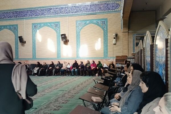 چهره‌های جدید انجمن دبیرستان هدی؛ با رای اولیا دانش‌آموزان