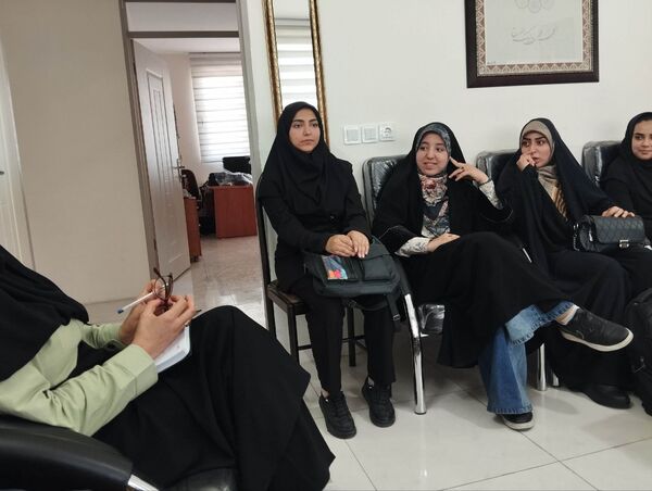 نشست صمیمانه معاون پرورشی و تربیت‌بدنی ناحیه 7 با سردبیر خبرنگاران خبرگزاری پانا 