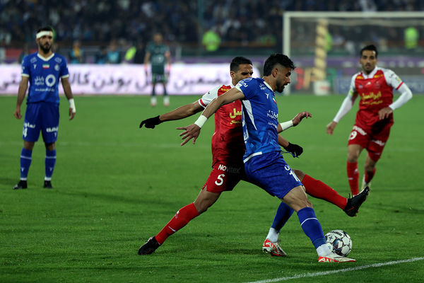 دیدار تیم‌های استقلال و پرسپولیس