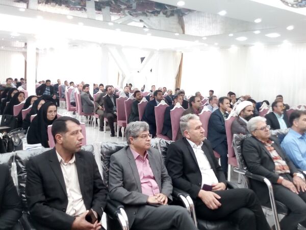ویژه برنامه در مسیر دانایی در کاشمر