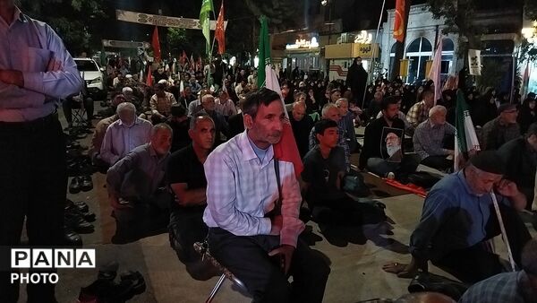 حضور پرشور مردم شهرستان نیشابور در صد و شصت و پنجمین شب از اجتماعات در حسینیه امام خمینی