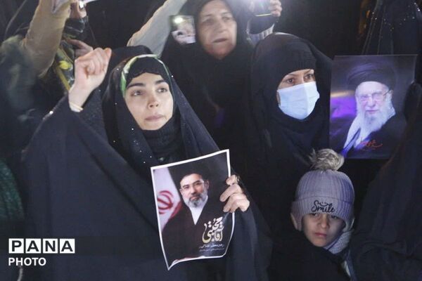 پذیرایی خادمان موکب شهدای فیروزکوه 