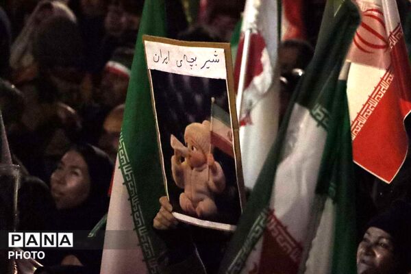 صدای قدم های باران، هنگامه ای متفاوت در مسجد جامع 