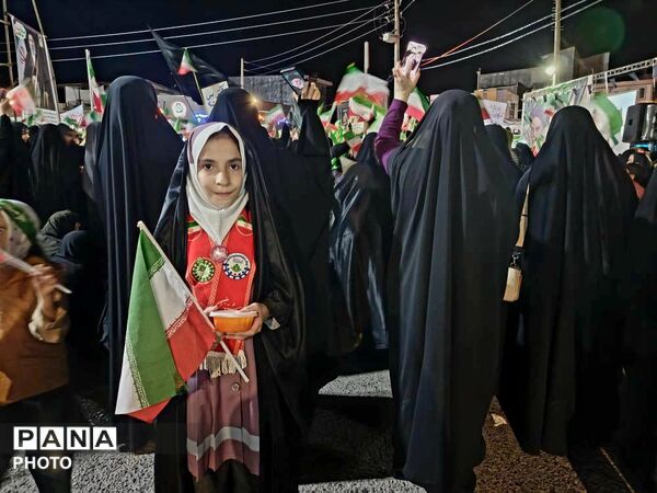 فریاد وطن‌خواهی دانش‌آموزان در گلوگاه