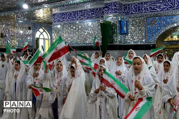 طنین بندگی در جشن تکلیف دانش‌آموزان دختر شهرستان قرچک