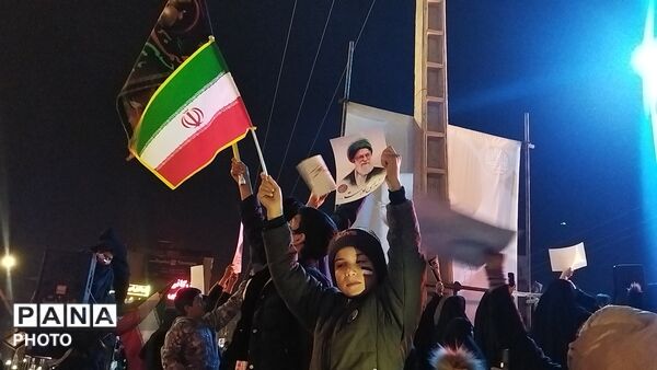قاب هایی از حضورـ۲