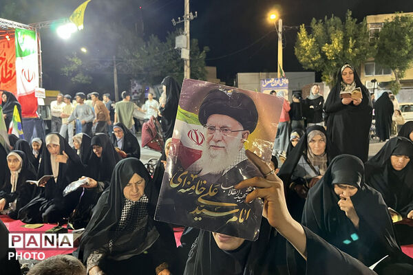 اقامه نماز استغاثه به امام زمان (ع) در میدان امام خمینی (ره )جاجرم