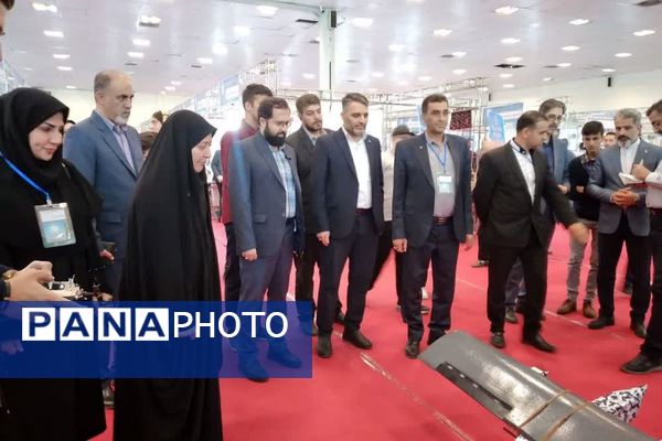 دومین نمایشگاه دستاوردهای پژوهشی سمپاد کل کشور به میزبانی اداره کل آموزش و پرورش شهرستان‌های تهران 