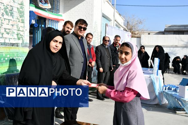 جشن شیر در مدرسه ابتدایی زینب قهرمانی مه‌ولات