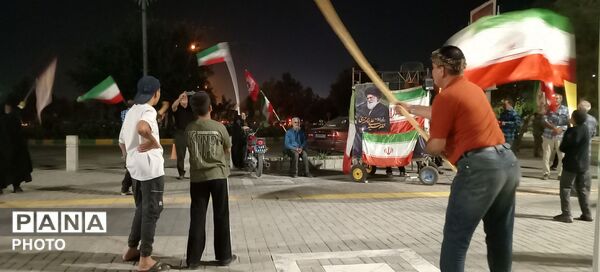 ایستادگی مردم تا پای جان در مشهد