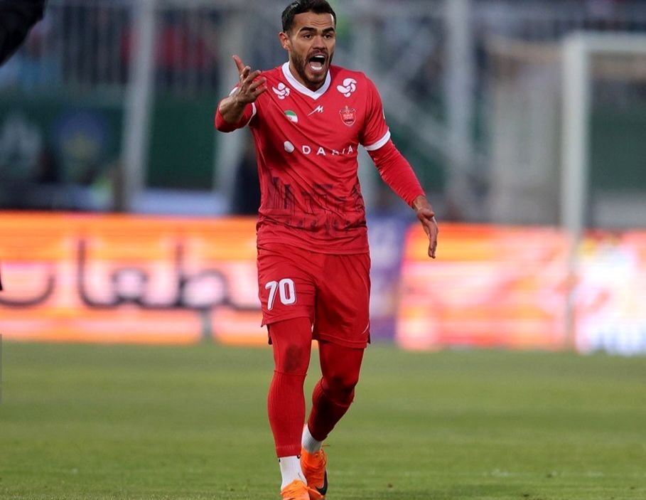 FIFA مجوز خروج خارجی‌های لیگ ایران را صادر کرد