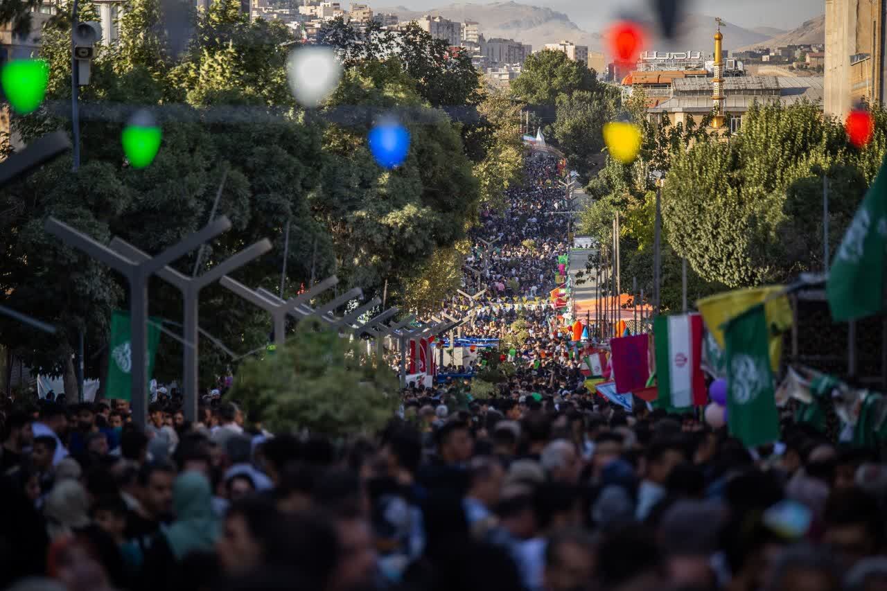 جشن بزرگ «مهمانی امت احمد(ص)» در سنندج 