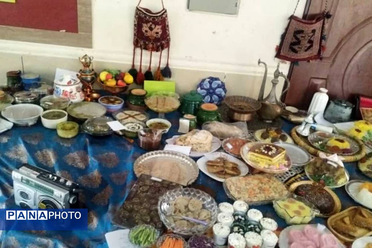 جشنواره غذاهای محلی شاهد 16، عطر سنت در حیاط مدرسه