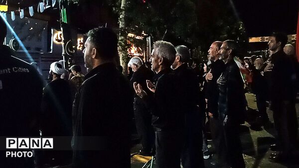 صد و سی و یک شب از اجتماعات شبانه حسینیه امام خمینی