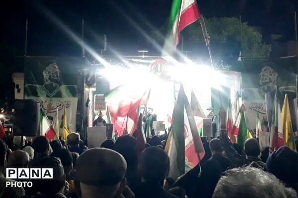 برپایی نماز استغاثه در میدان شهرری