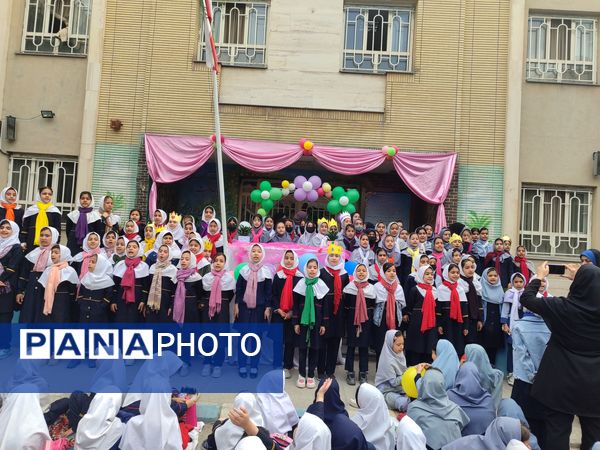 روز معلم در دبستان سروقد مشهد