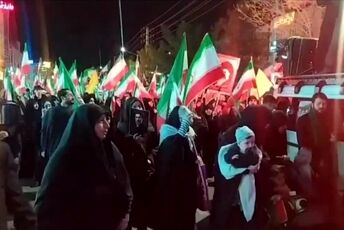 اجتماعات شبانه مردم در بلوار شهید صدوقی قم