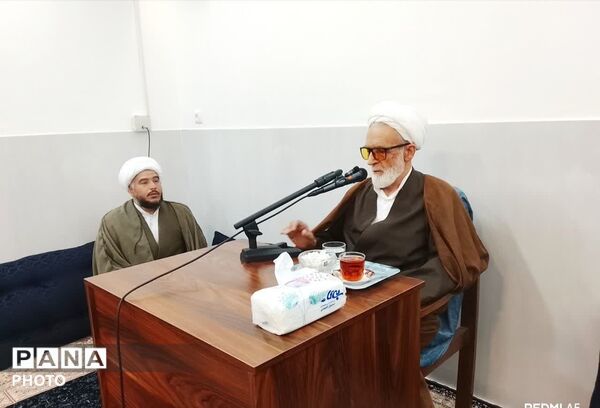 اردوی زیارتی ـ تربیتی یک‌روزه  دانش‌آموزان البرزی در کاروانی به قم و جمکران 