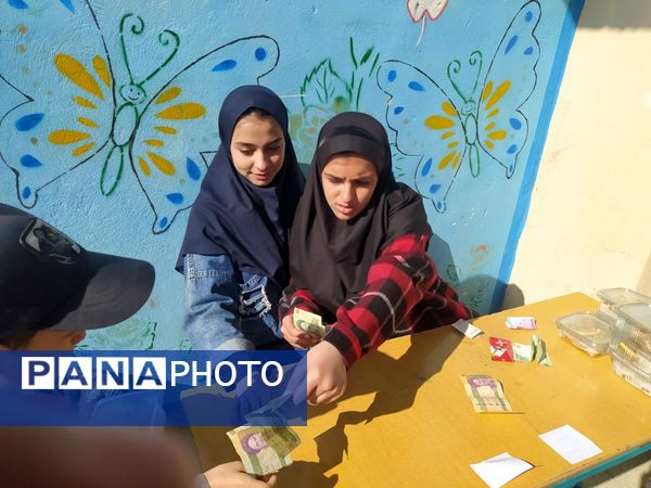 برگزاری بازارچه دانش‌آموزی در مدرسه امیرکبیر ایجرود
