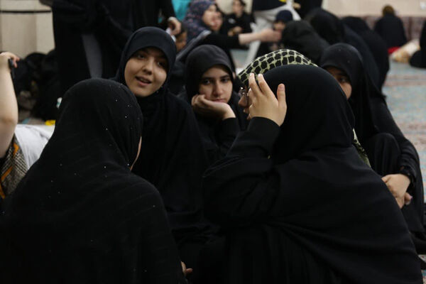 دومین روز اعتکاف دانش‌آموزی دختران در قم