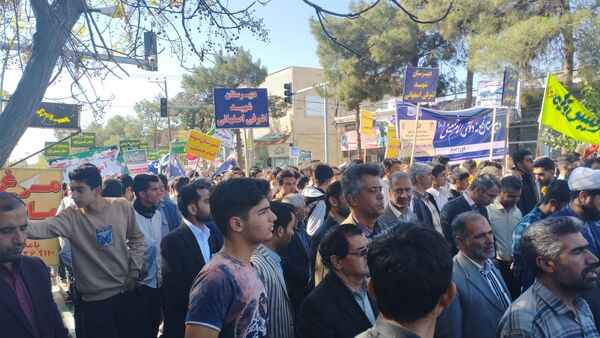برگزاری راهپیمایی ۱۳ آبان در شهرستان خلیل‌آباد