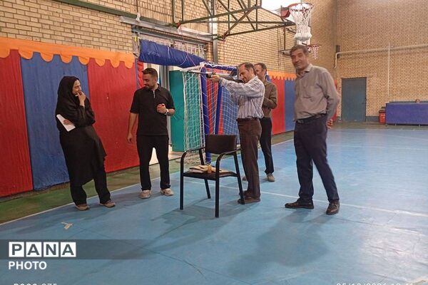 سلامتی و  ورزش در کنار کارمندان اداره آموزش و پرورش ناحیه یک شهرری 