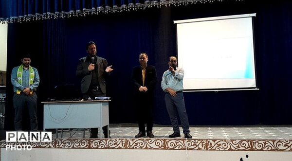 کلاس آموزش خبرنگاری ویژه خبرنگاران خبرگزاری پانا در شهرستان درگزین