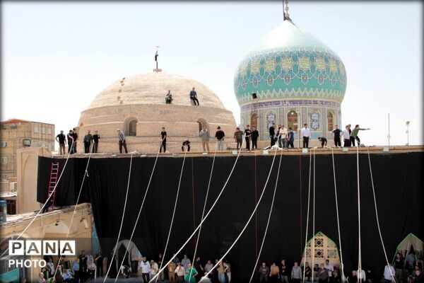 برپایی خیمه عزای سیدالشهدا(ع) در تکیه سنتی چهل اختران قم