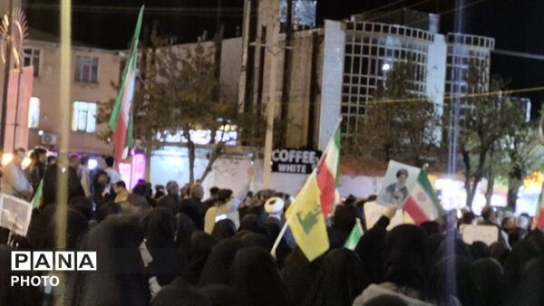 کوچک‌ترها در میدان 