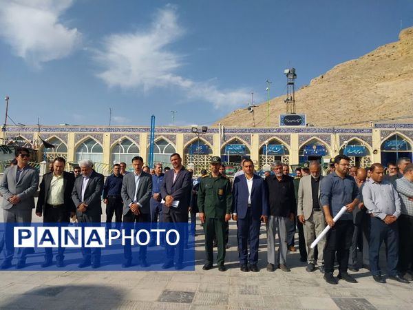 مراســم گرامیداشت شهیدان رئیسی؛ رجایی و باهنر در آستان مقدس امامزاده شاهرضا(ع) 
