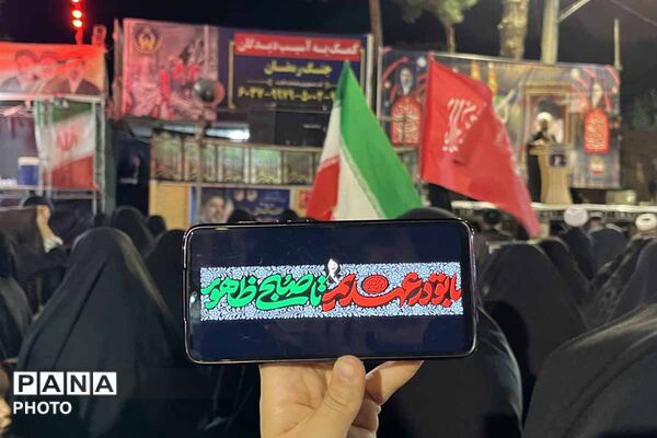 همزمان با شهادت امام حسن عسکری(ع)؛ مردم در چهلم رهبر شهید انقلاب به میدان آمدند
/2