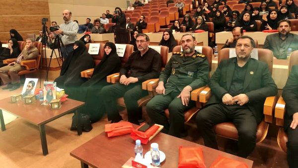 گرامیداشت مقام شهید گمنام 