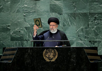 رئیس جمهور شهید در برابر دیدگان جهان، قرآن را مهم‌ترین نسخه حیات بشری برای دنیا و آخرت معرفی کرد