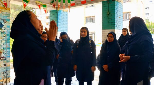 مدارس شیراز در هفته مشاغل