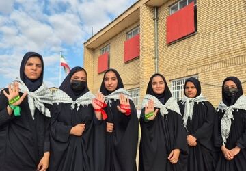 راهپیمایی باشکوه ۱۳ آبان در صالح‌آباد