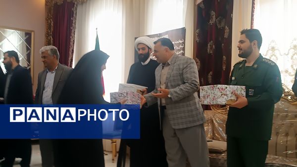 مراسم تجلیل و تقدیر از مربیان بخش پرورشی و تربیتی آموزش و پرورش نیشابور 