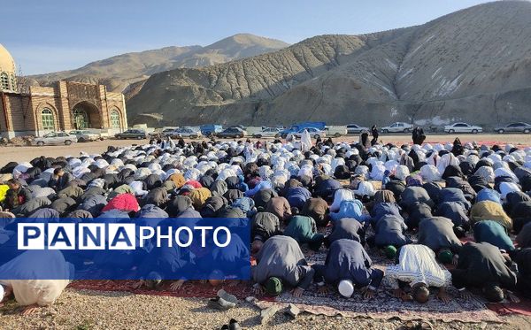  نماز عید سعید فطر در جوار شهدای شهر بار