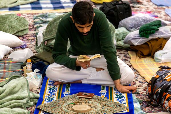 آیین معنوی اعتکاف در حرم مطهر رضوی- ۱