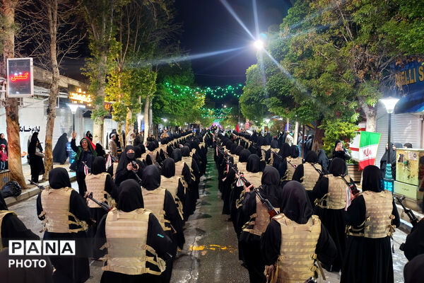 همایش دختران جان‌فدای آباده در میدان مقاومت