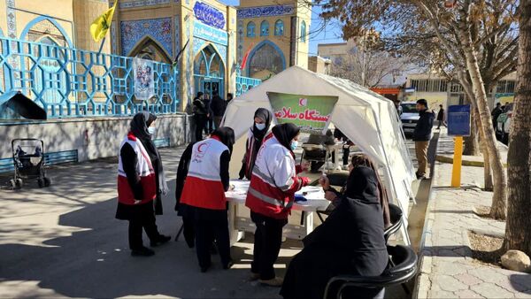 نماز عبادی، سیاسی جمعه با رنگ و بوی دهه فجر در فاروج