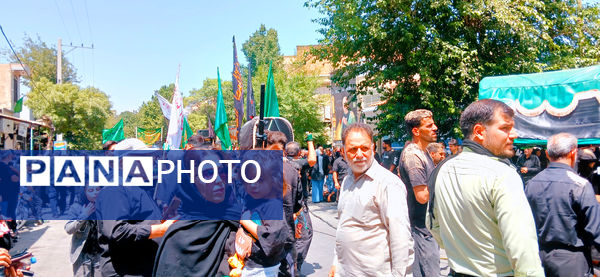 حماسه‌ای دیگر در بروجرد؛ حضور پرشور مردم در اجتماع عظیم عاشورایی