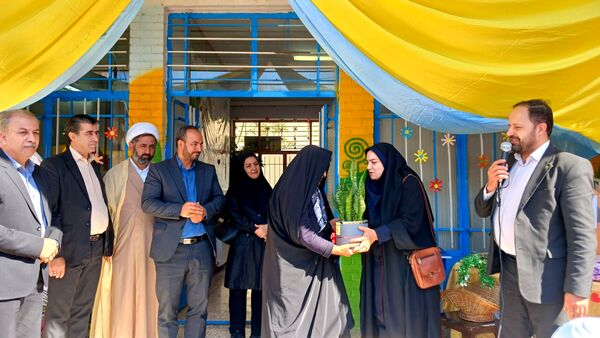 جشن عاطفه‌ها در دبستان قرآنی هیأت امنایی ضیائیه