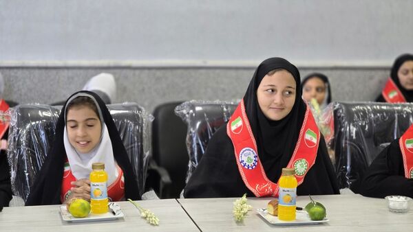تبریک پیشتازان کوچک به مدافعان بزرگ امنیت در هفته نیروی انتظامی